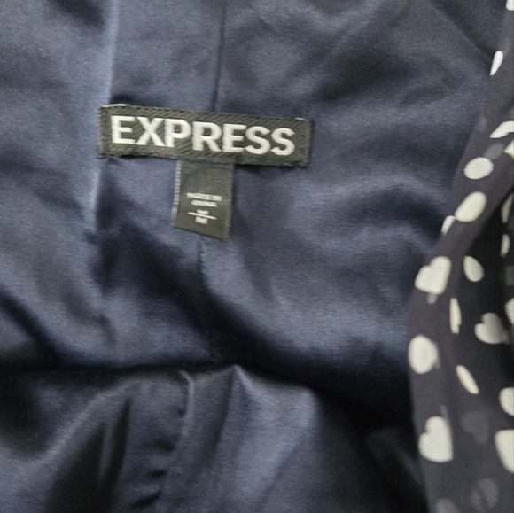 Express Navy and White Heart Sleeveless Blouse Size Medium - Picture 3 of 5